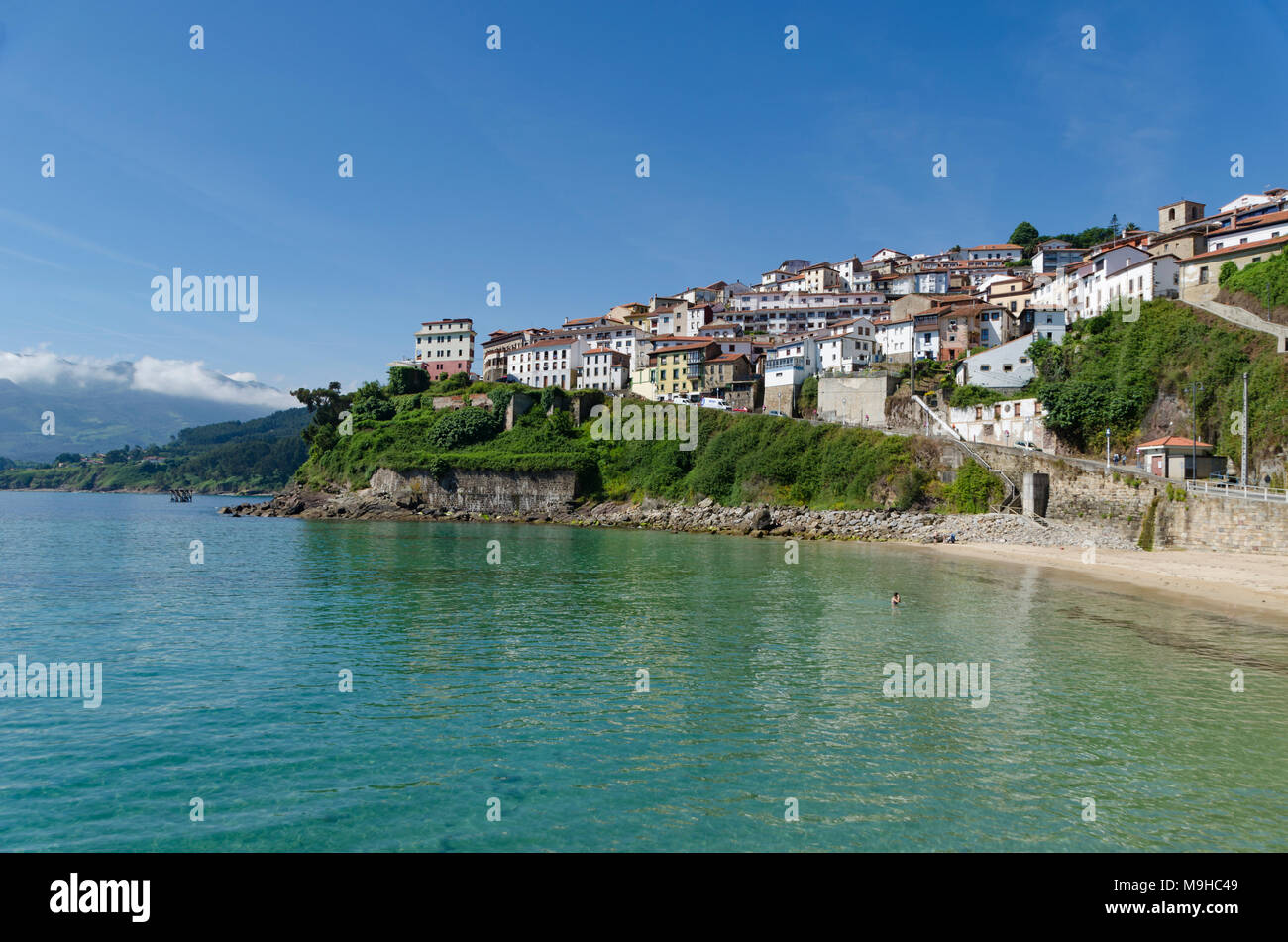 Lastres, petit village de pêcheurs par la Mer Cantabrique, dans les Asturies (Nord de l'Espagne) Banque D'Images