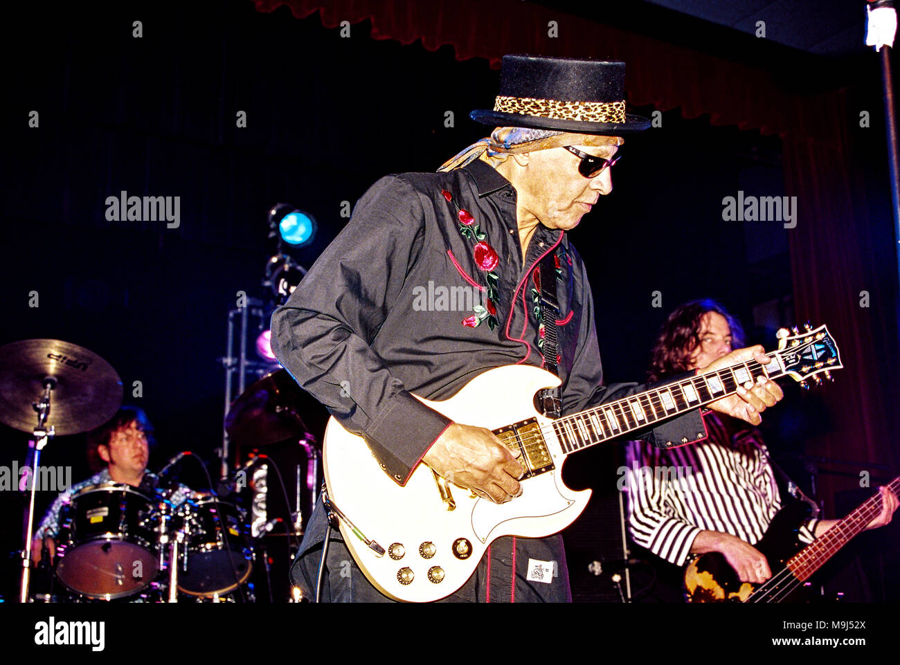 Arthur Lee avec amour jouer à toutes les parties de demain, DISTRIBUTEUR AUTOMATIQUE (The River Haven Hotel), New Lydd Road, carrossage, seigle, UK Banque D'Images