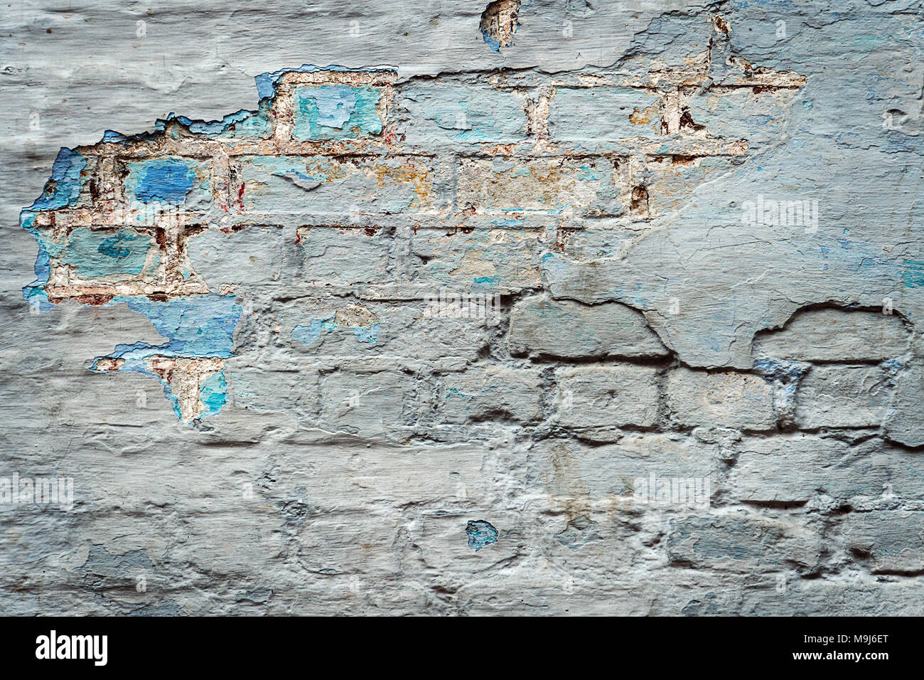 Stonewall Résumé Texture. Urbaine Mur de briques avec Shabby endommagé plâtre blanc. Mur de briques blanchies à la chaux peint fond grunge. Place Pierre Fra Banque D'Images