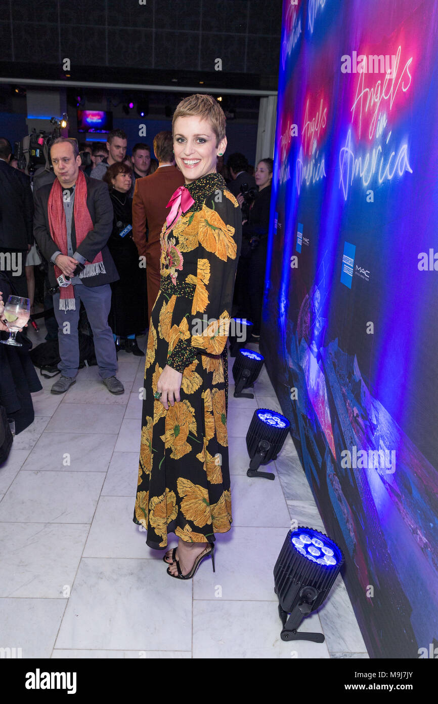 New York, NY - 25 mars 2018 : Denise Gough portant robe Gucci assiste à la renaissance de l'Angels in America jouer after party à l'Espace Banque D'Images