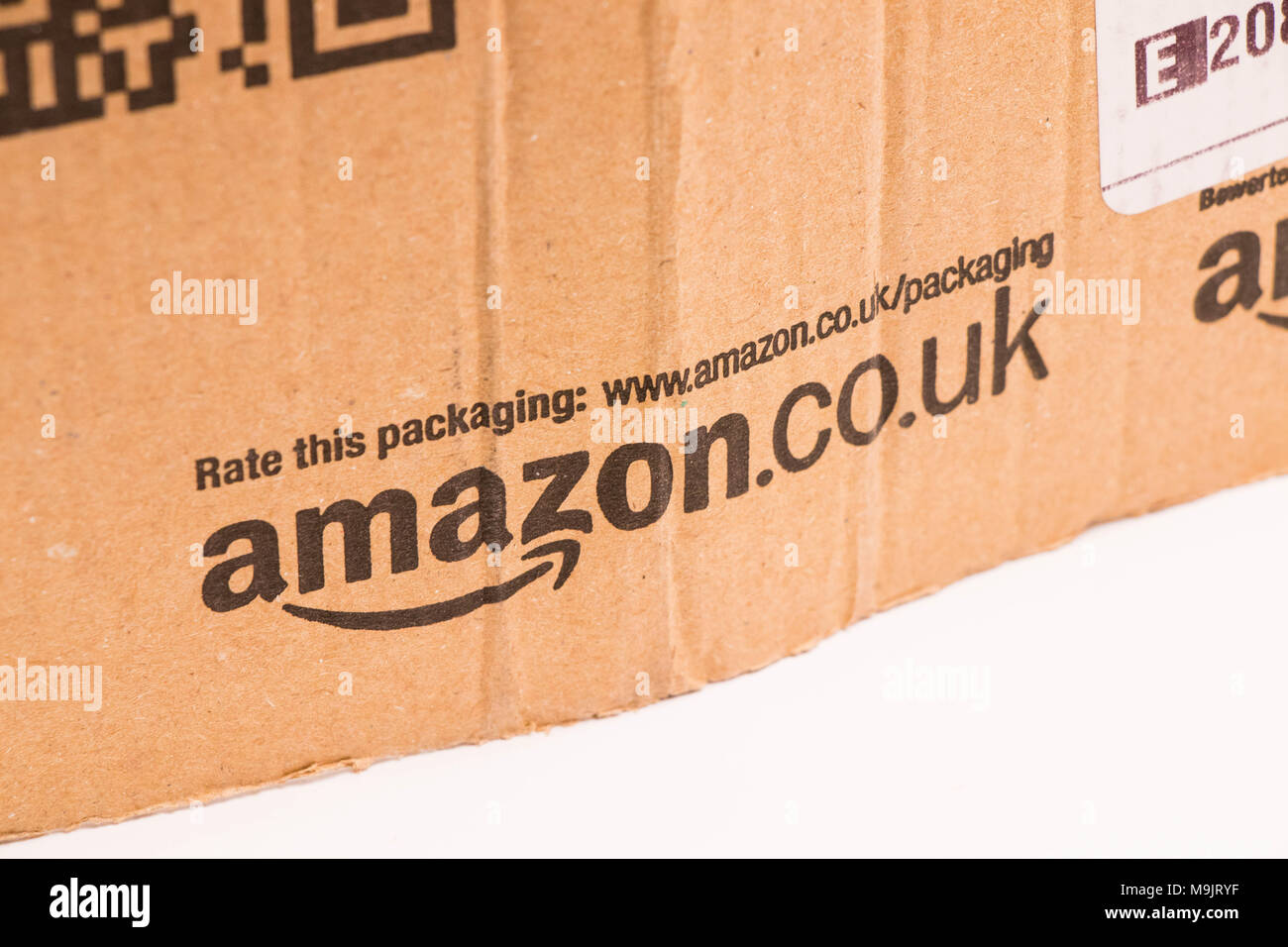 Forfait amazone jaune Banque de photographies et d’images à haute