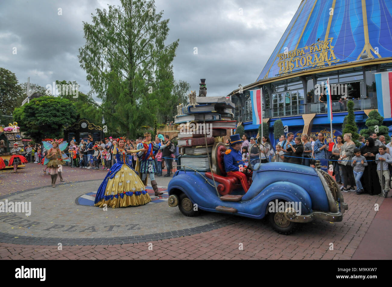 Le défilé à Europa Park est le plus grand parc à thème en Allemagne. est situé à Rust entre Fribourg et Strasbourg, France. Banque D'Images