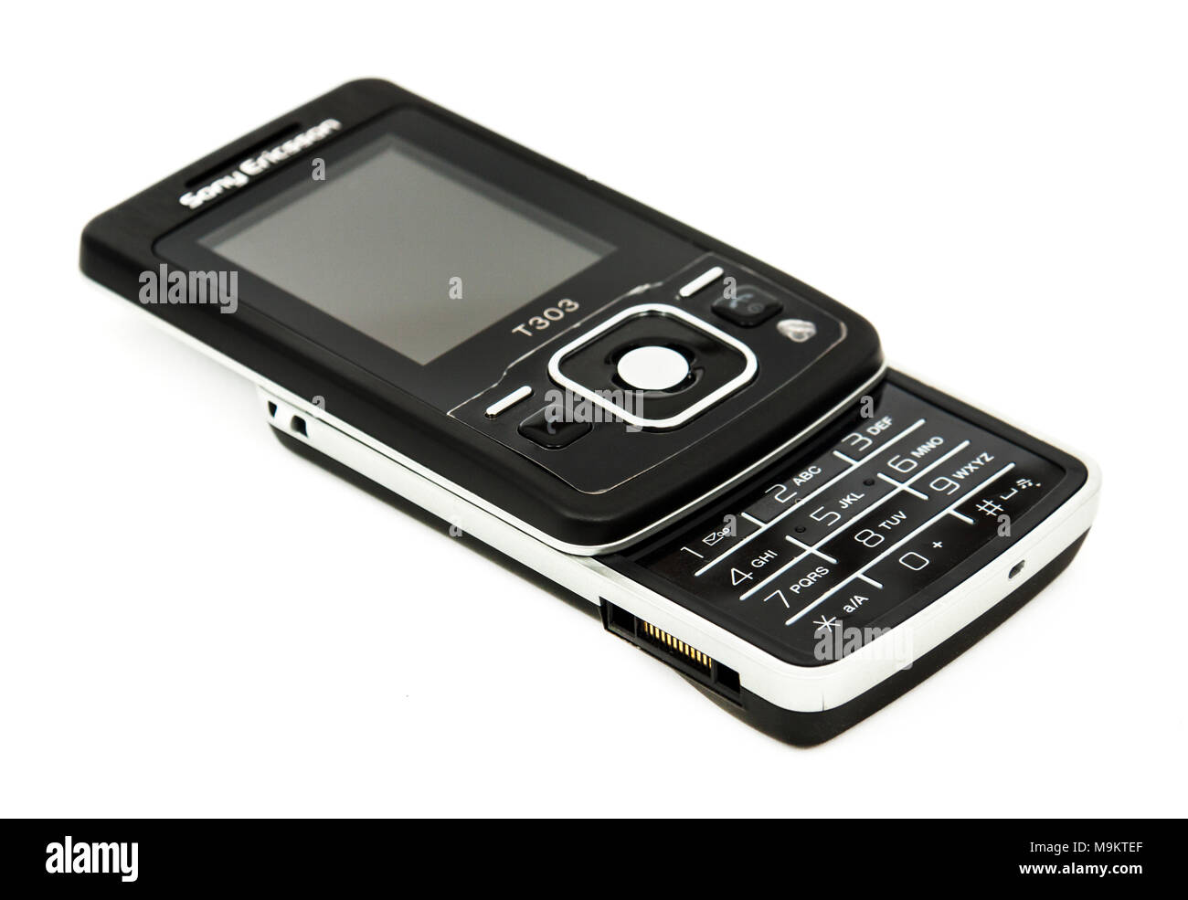 Sony Ericsson T303 téléphone mobile à partir de 2008, d'un poids de 90g et doté d'un navigateur WAP (très lentement) accéder à Internet avant 3G/4G existe. Banque D'Images