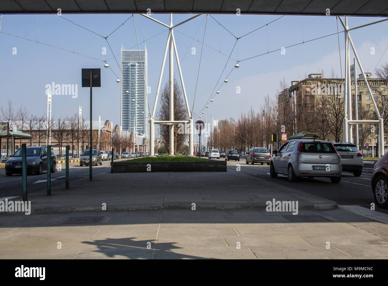 Via Castelfidardo (Torino) : OGR et le gratte-ciel propriété de Banca Intesa, designeb par Renzo Piano. Banque D'Images