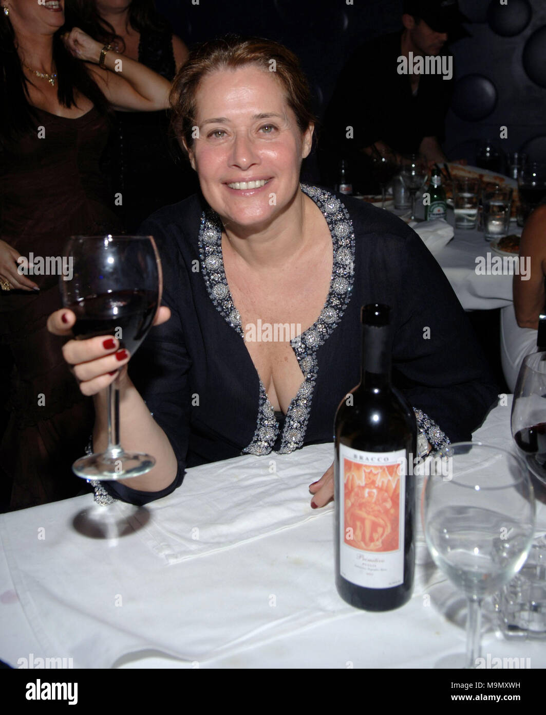 SMG   061007 Sopranos Recap.JPG ((COUVERTURE EXCLUSIVE) ) TOUTES LES PHOTOS PRISES 2005-2007 EN FLORIDE USA ( fichier photos) MIAMI BEACH - juin, 10, 2007 : Couverture exclusive (Les Sopranos) est une série télévisée américaine créée par David Chase et diffusées à l'origine sur le réseau HBO. Le spectacle s'articule autour de New Jersey mafia boss Tony Soprano et les difficultés auxquelles il fait face alors qu'il tente d'équilibrer les exigences souvent contradictoires de sa vie familiale et de l'organisation criminelle qu'il dirige. La série stars, entre autres, James Gandolfini, Lorraine Bracco, Edie Falco, et Michael Imperioli. L Banque D'Images