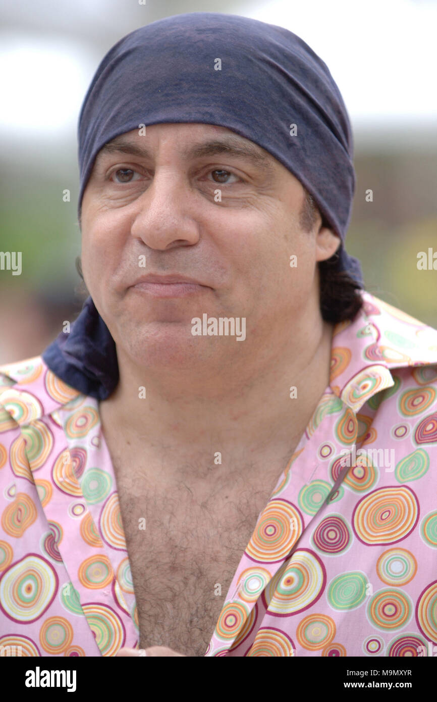 SMG   061007 Sopranos recap 51.JPG TOUTES LES PHOTOS PRISES 2005-2007 EN FLORIDE USA ( fichier photos) MIAMI BEACH - juin, 10, 2007 : The Sopranos est une série télévisée américaine créée par David Chase et diffusées à l'origine sur le réseau HBO. Le spectacle s'articule autour de New Jersey mafia boss Tony Soprano et les difficultés auxquelles il fait face alors qu'il tente d'équilibrer les exigences souvent contradictoires de sa vie familiale et de l'organisation criminelle qu'il dirige. La série stars, entre autres, James Gandolfini, Lorraine Bracco, Edie Falco, et Michael Imperioli. Le salon dispose d'un grand jeté et plusieurs états Banque D'Images