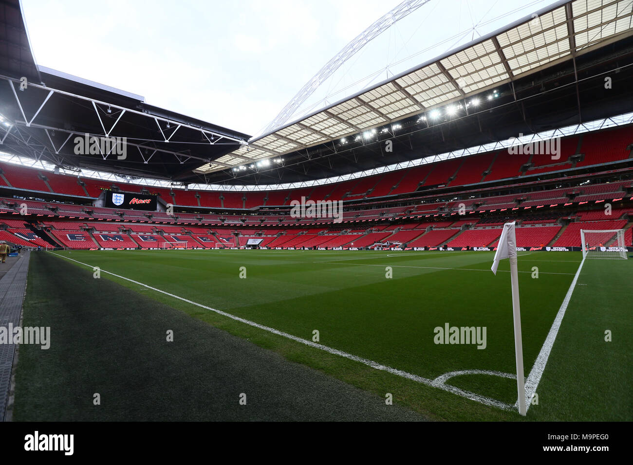 Londres, Royaume-Uni. 27 mars, 2018. Une vue générale du Stade de Wembley avant le match amical entre l'Angleterre et l'Italie au stade de Wembley le 27 mars 2018 à Londres, en Angleterre. (Photo de Leila Coker/phcimages.com) : PHC Crédit Images/Alamy Live News Banque D'Images