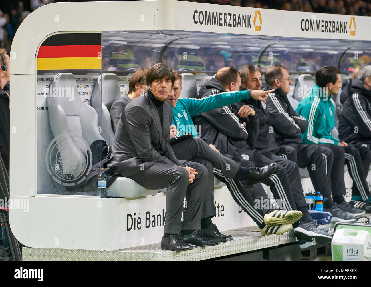 Berlin, Allemagne. Mar 27, 2018. DFB-ESP Test Football, Berlin, 27 mars 2018 DFB headcoach Joachim Loew, Jogi LÖW ALLEMAGNE - BRÉSIL 0-1 Coupe du Monde de football la Russie test match , Berlin, 27 mars 2018, la saison 2017-2018 © Peter Schatz / Alamy Live News Banque D'Images