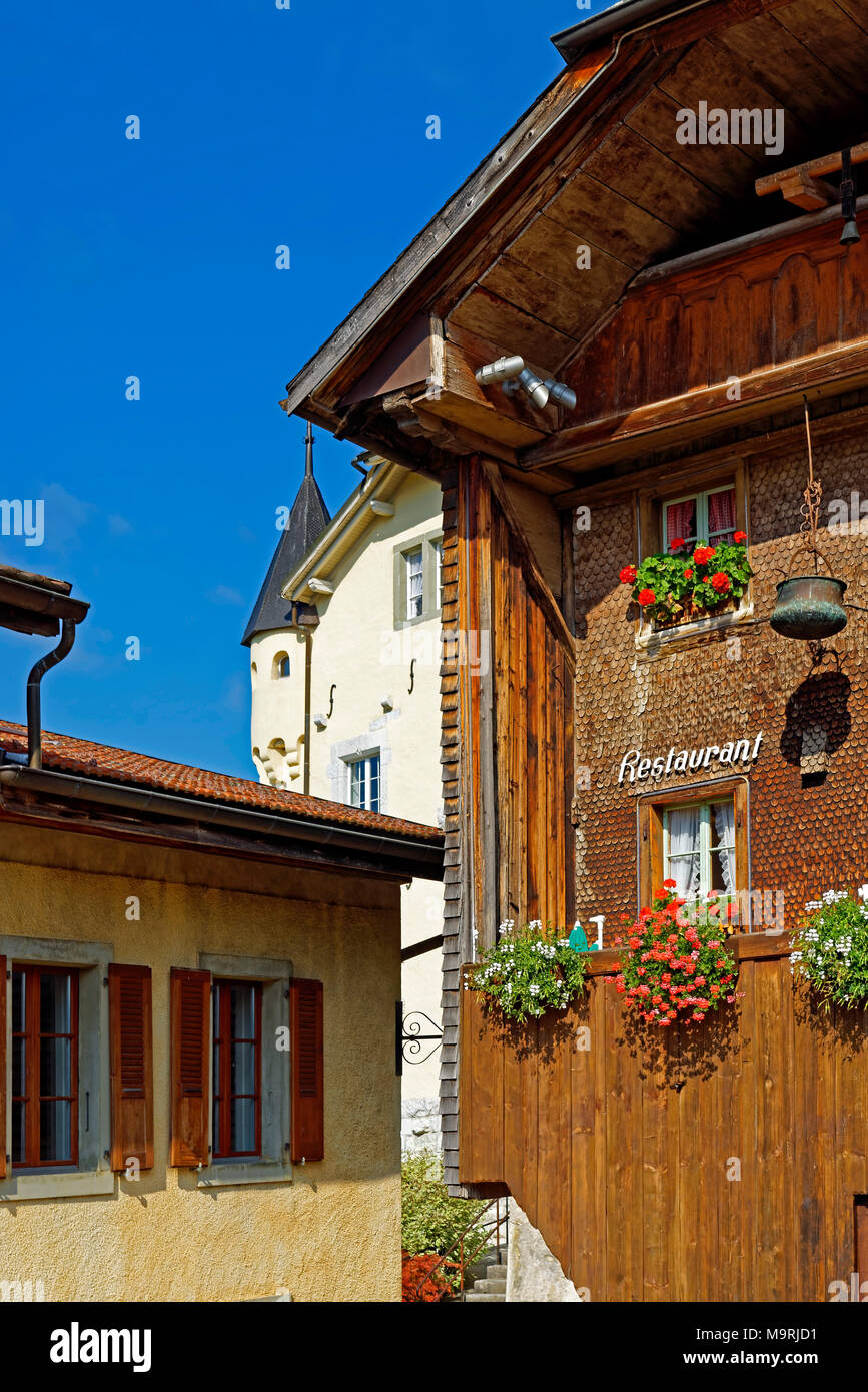 L'Europe, Suisse, Fribourg, gruyère fromage, Rue vous château, maisons, historiquement, Vieille Ville core, restaurant, Le chalet, immeuble, historiquement, ar Banque D'Images