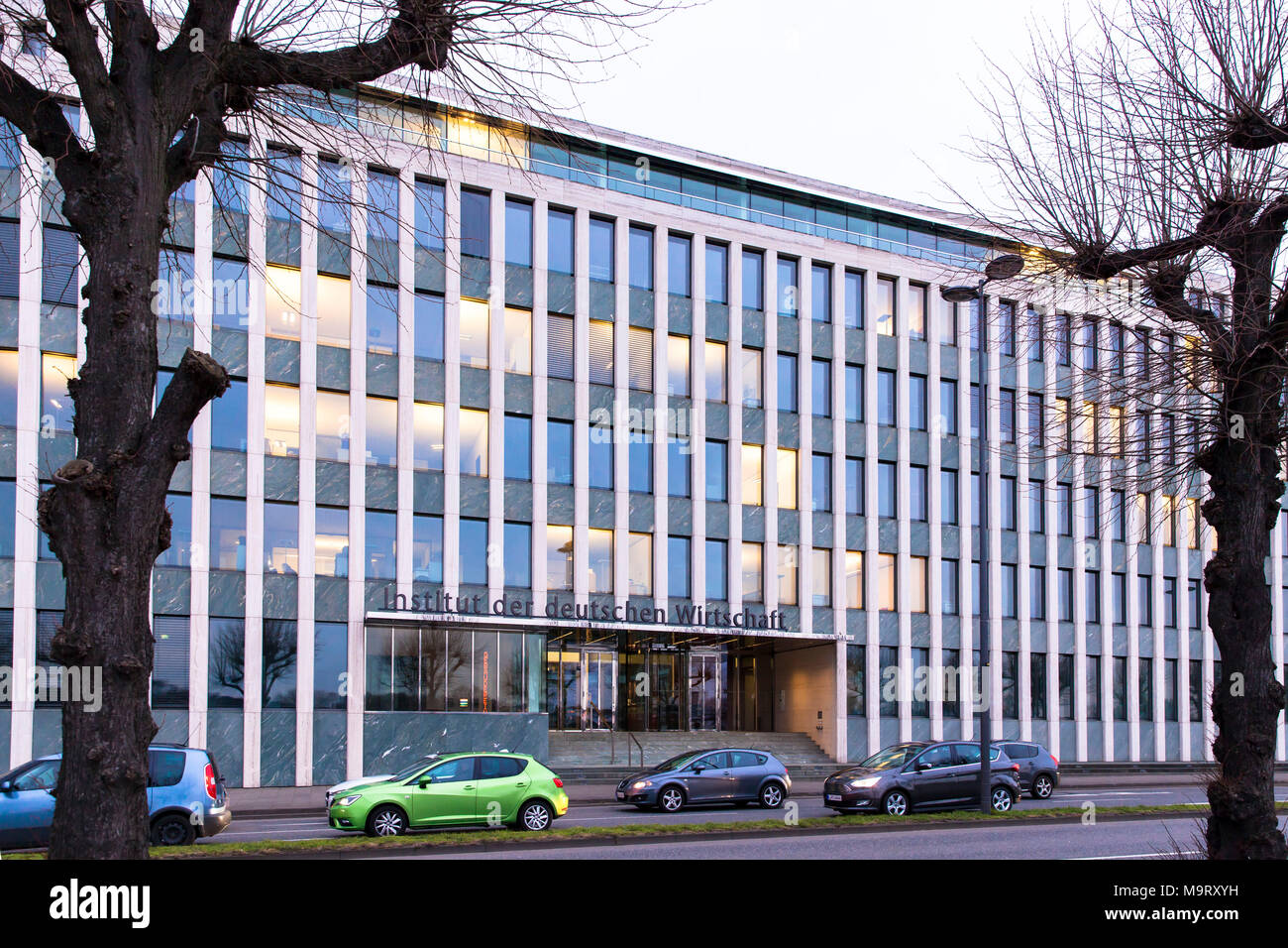 Allemagne, Cologne, Institut der deutschen Wirtschaft Köln Cologne ou Institut pour la recherche économique de la rue Konrad-Adenauer-Ufer. Deutschland, Banque D'Images