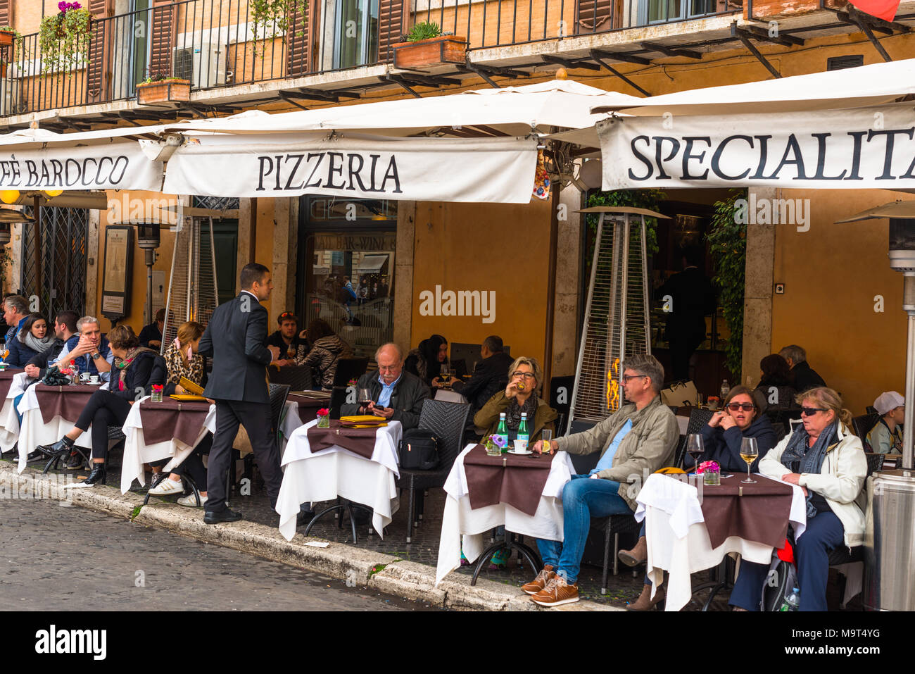 Pizza restaurant pizzeria rome italy Banque de photographies et d