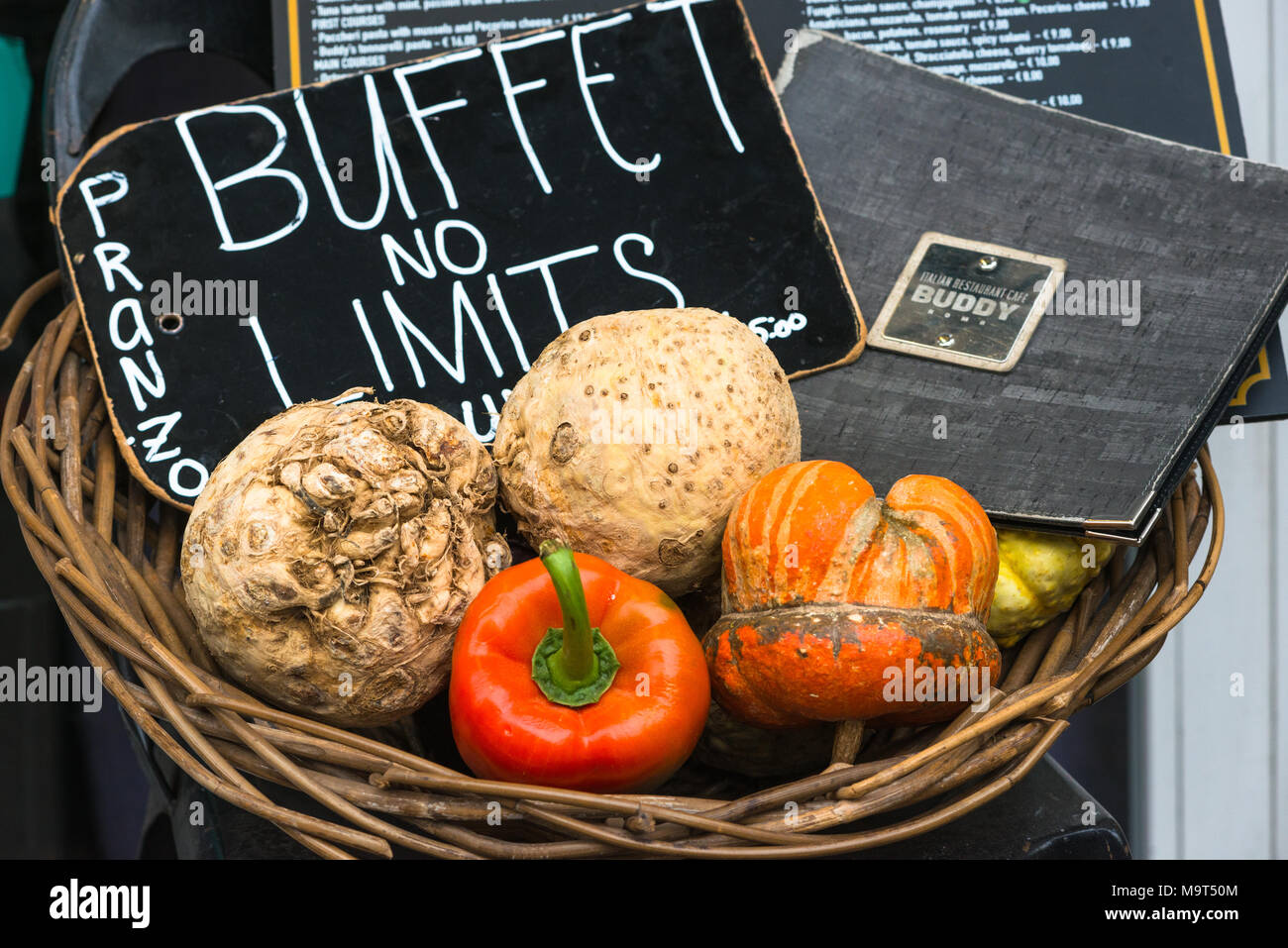 Aucune limite à l'affichage Buffet Restaurant Rome, Latium, Italie. Banque D'Images