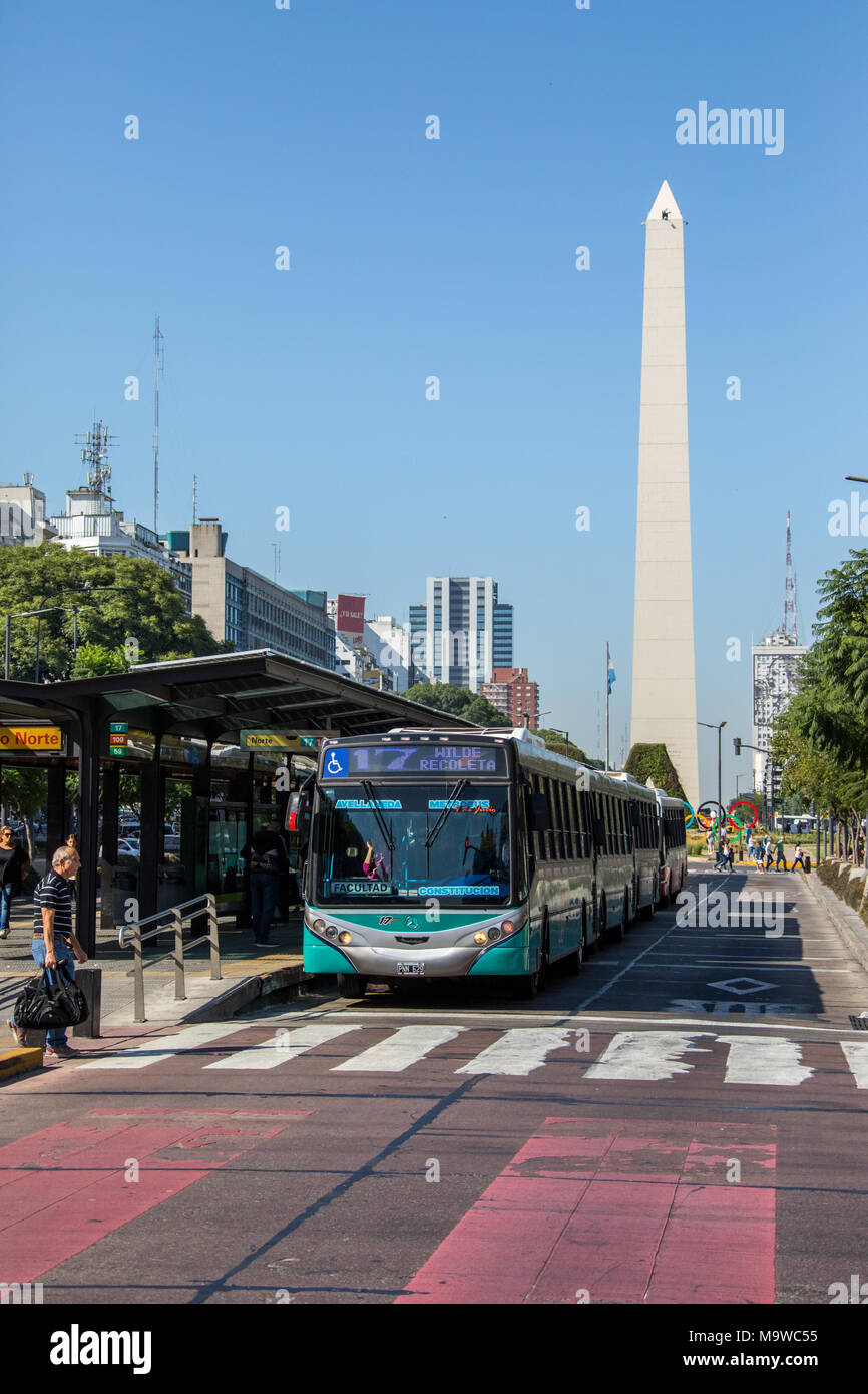 Metrobus, bus rapid transit, Buenos Aires, Argentine Banque D'Images