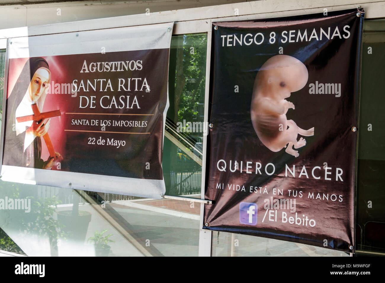 Buenos Aires Argentine, Recoleta, St. Paroisse de Augustine Parroquia San Agustin,église,affiche,vie pro,foetus,langue espagnole,hispanique,ARG171130223 Banque D'Images