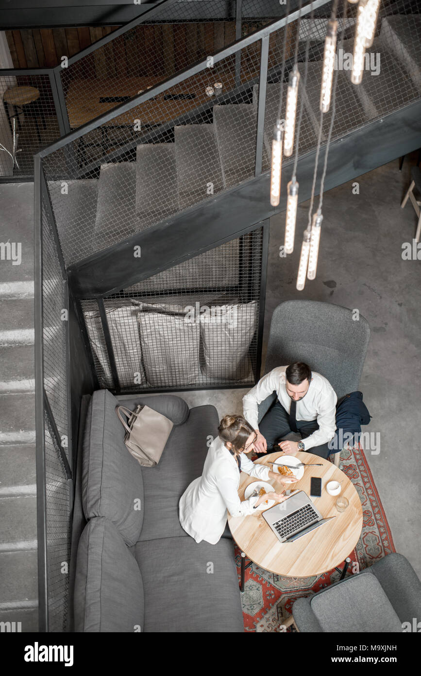 Business couple au café Banque D'Images