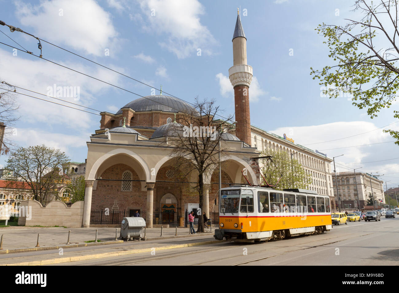 Le Sofia Central Mosquée (mosquée Banya Bashi), Sofia, Bulgarie. Banque D'Images