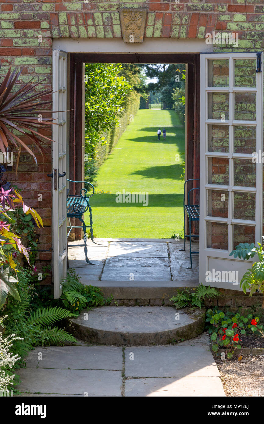 Une porte de jardin à jardin Hidcote près de Chipping-Campden, les Cotswolds, Gloucestershire, Angleterre Banque D'Images
