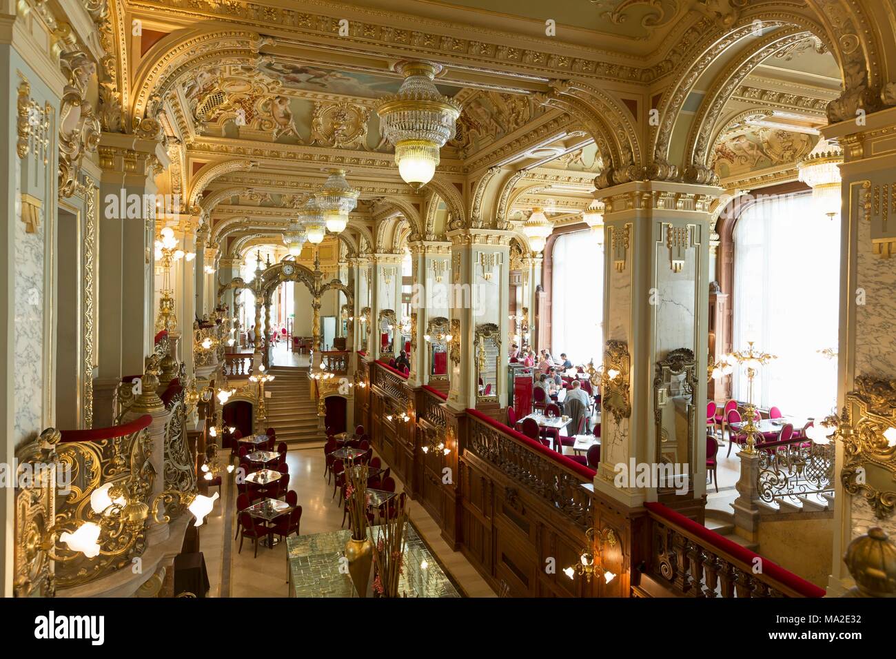 New York Café - 19ème siècle aux allures de café à Budapest, Hongrie Banque D'Images