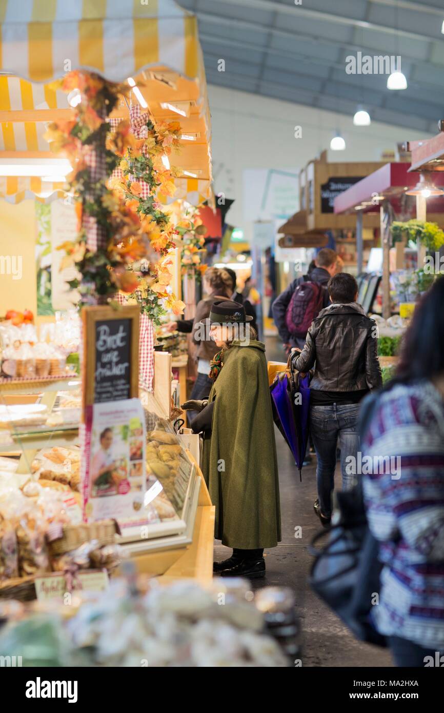 Le petit marché de Francfort Hall, Frankfurt am Main, Allemagne Banque D'Images