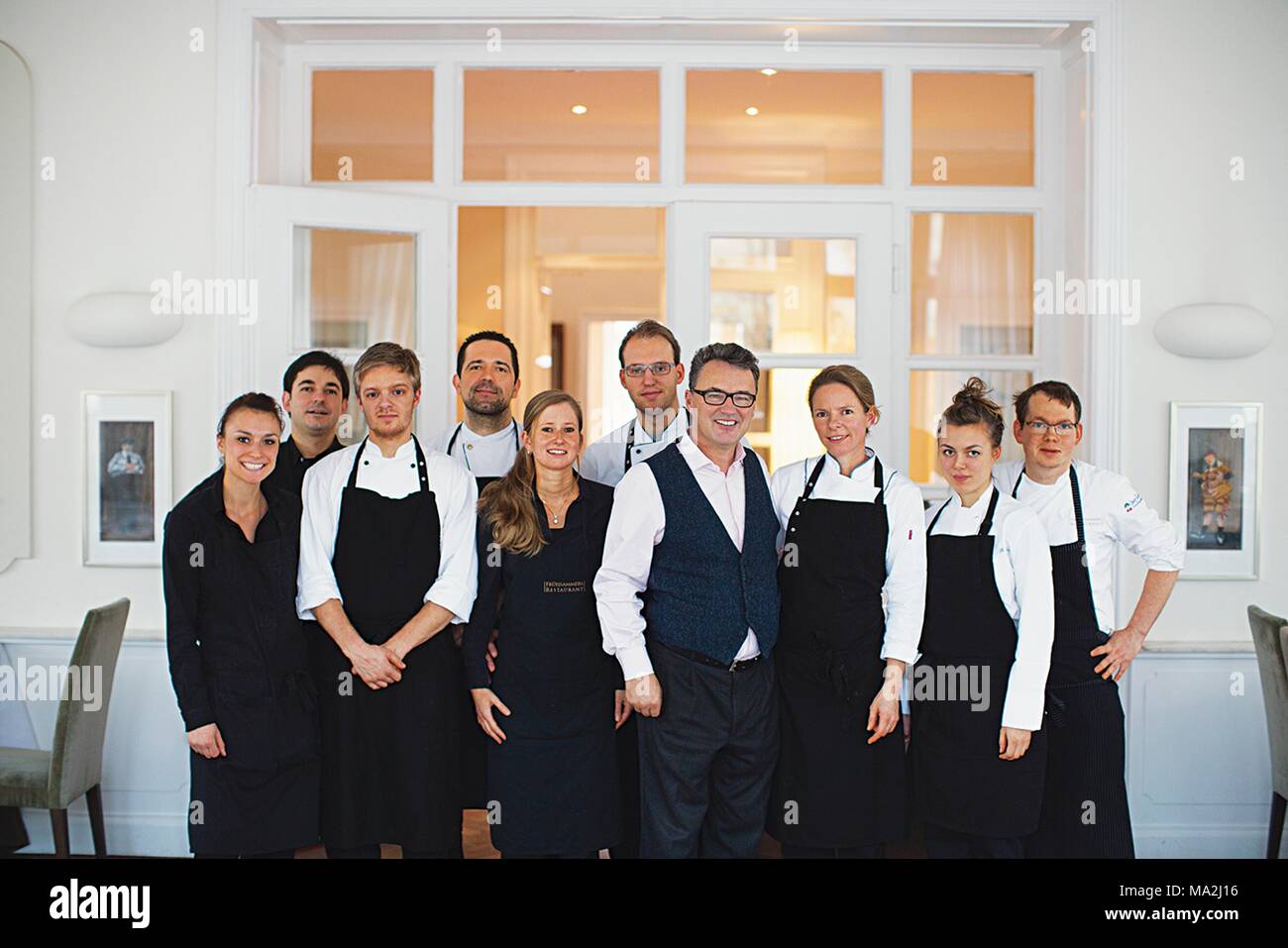 L'équipe du restaurant avec Frühsammer Frühsammer chef Sonja (Berlin) Banque D'Images