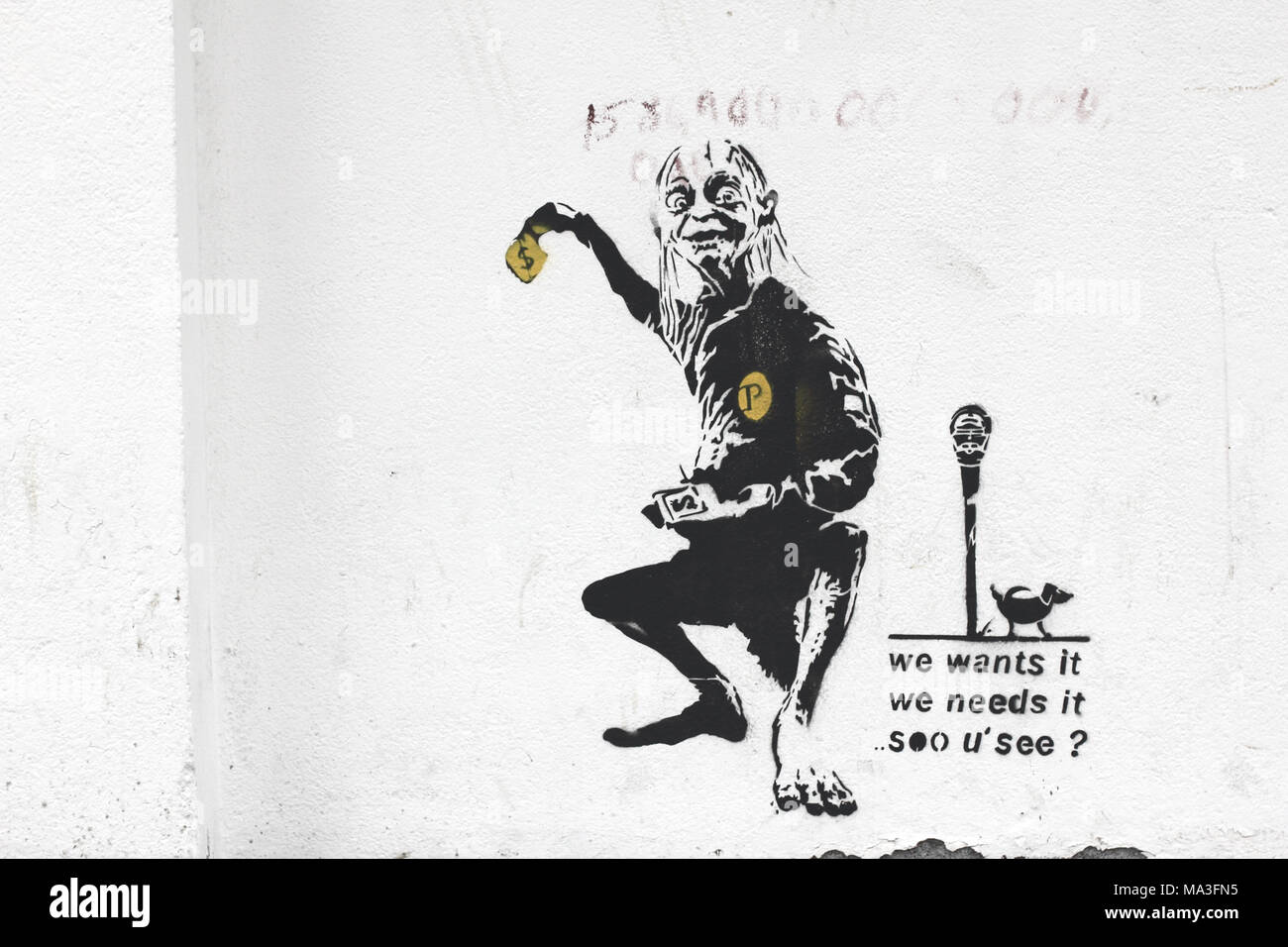 Gollum (un de J.R.R. La Terre du Milieu de Tolkien) caractères sur un mur extérieur Banque D'Images