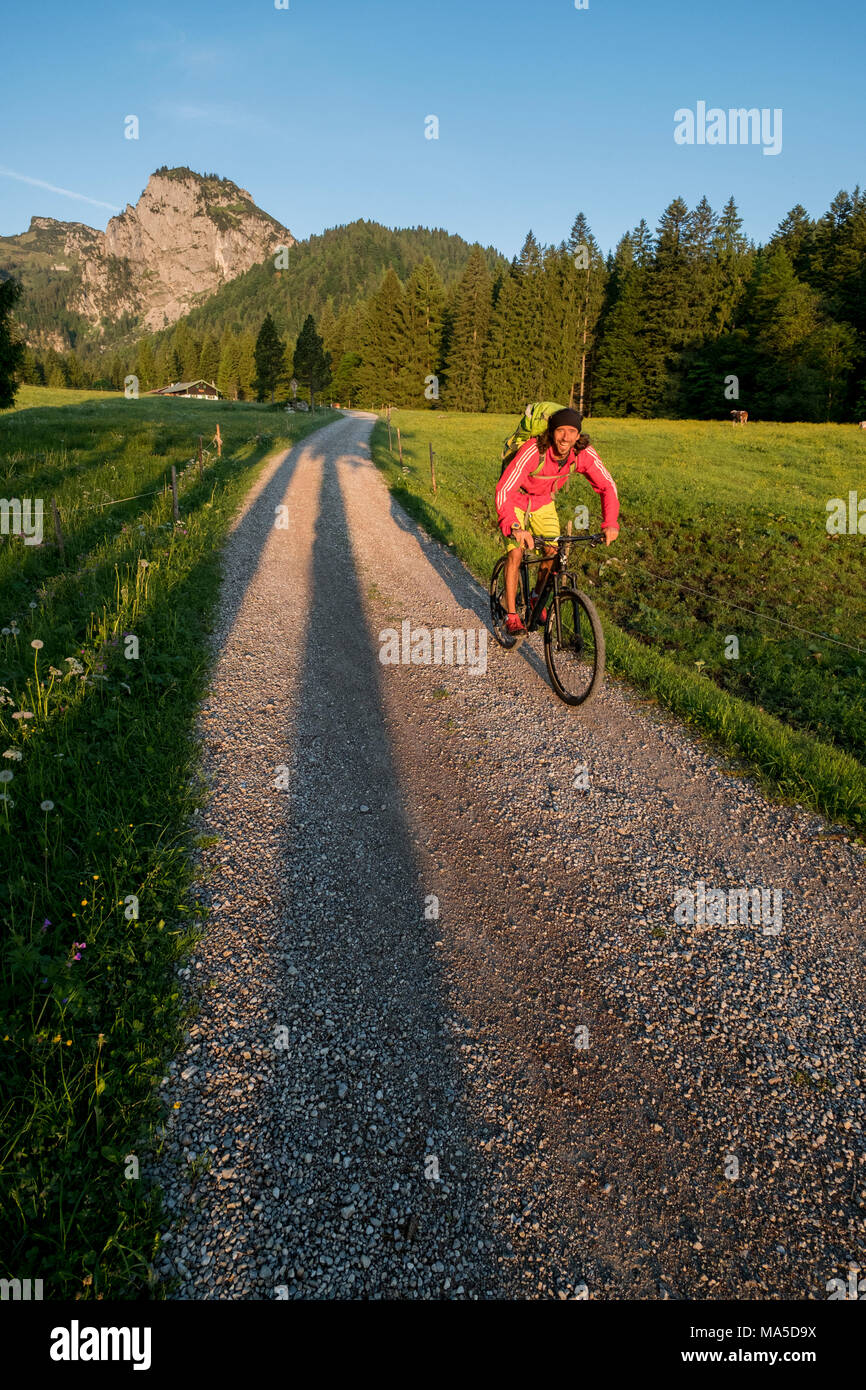 Vtt dans la scène, Längental Leggries fermer (municipalité), Alpes bavaroises, Bavière, Allemagne Banque D'Images