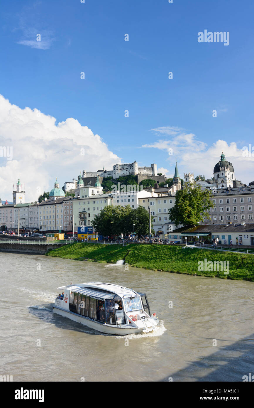 Salzbourg, voile à Salzach, vieille ville, Château de Hohensalzburg, Flachgau, Salzbourg, Autriche Banque D'Images