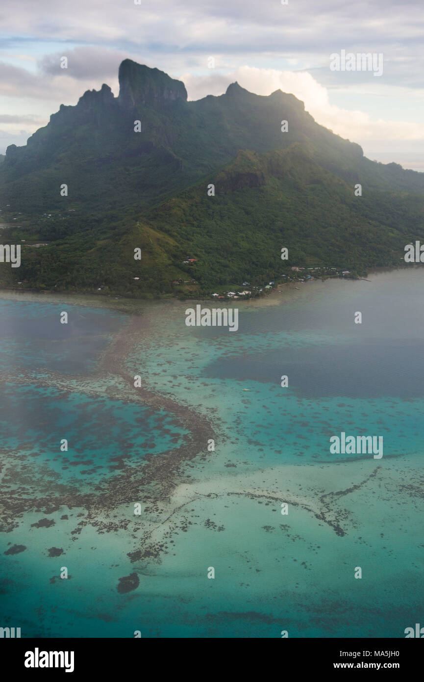 Vue aérienne de Bora Bora, Polynésie Française Banque D'Images