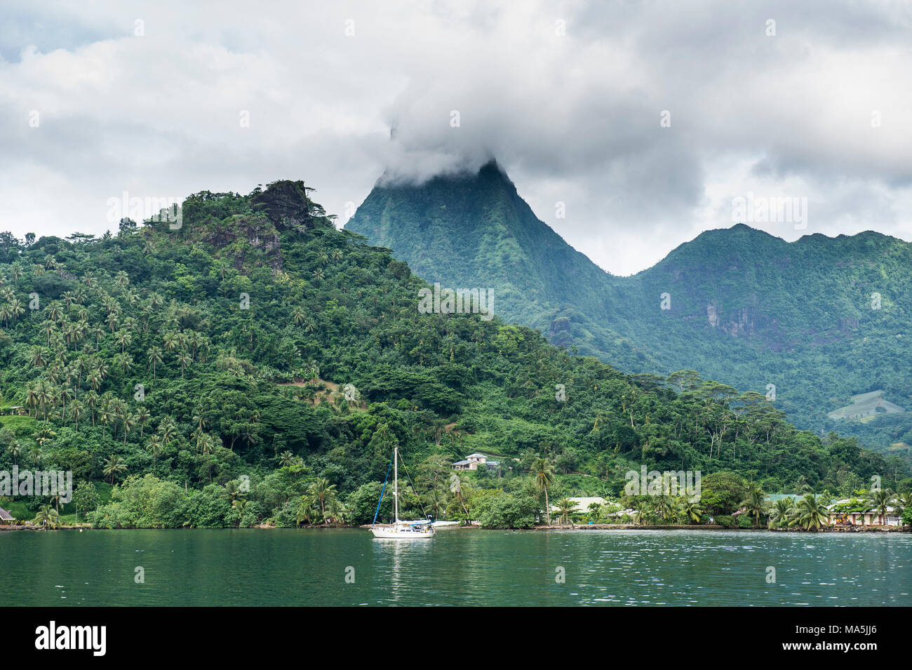 La baie de Paopao, Moorea, Polynésie Française Banque D'Images