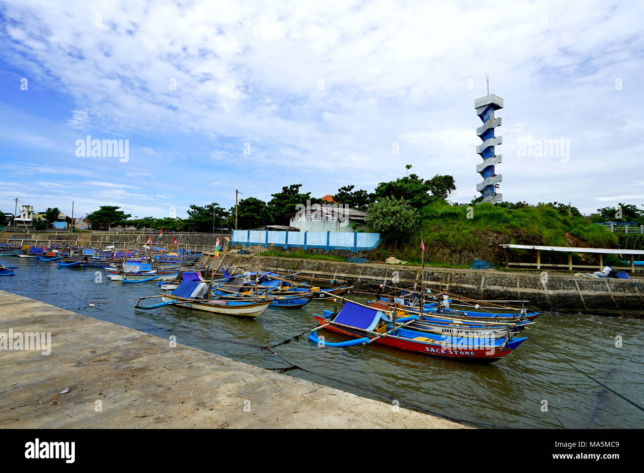 Pelabuhan Nelayan Pantai Jayanti Cianjur Selatan Java