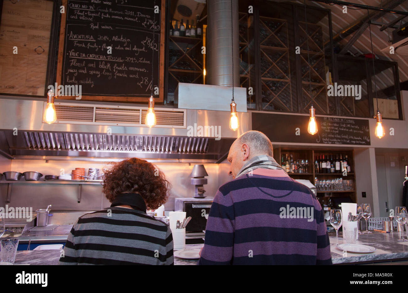 Bar Douro sur fer plat carré dans le Pont de Londres - Londres UK Banque D'Images