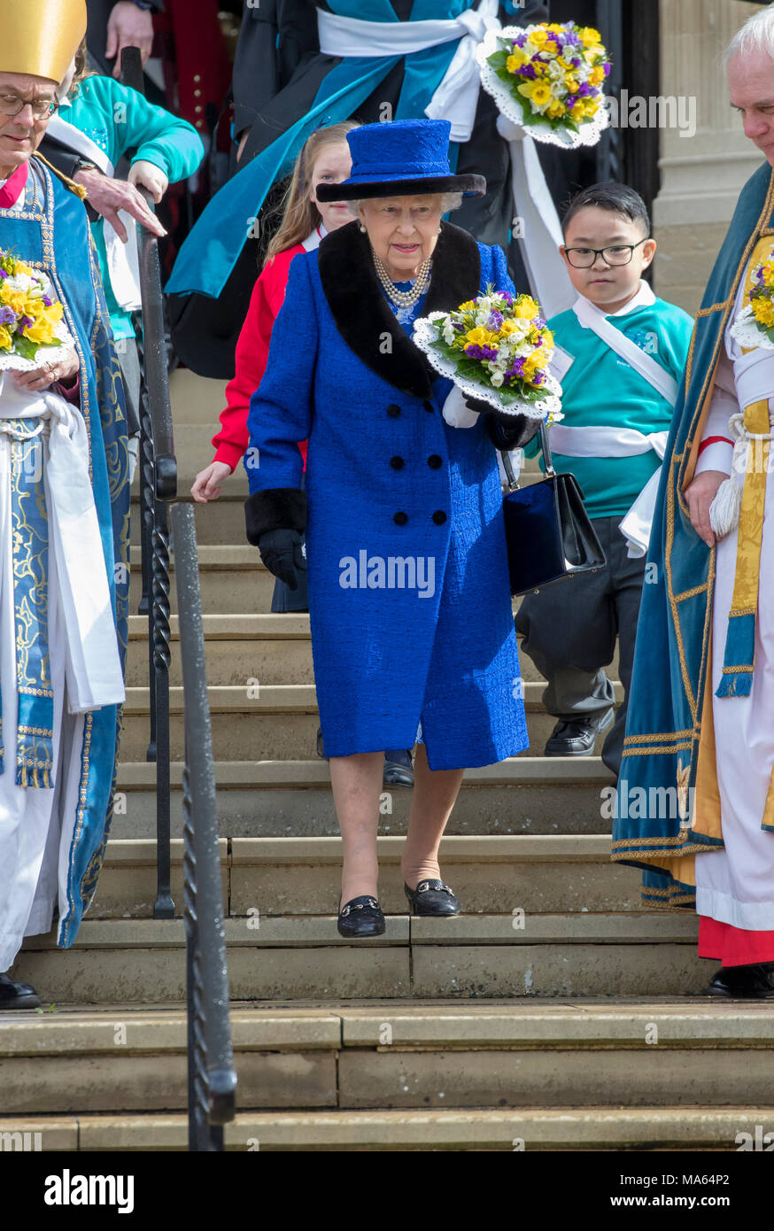 29 mars 2018 Grande-Bretagne Royaume-uni Windsor's Queen Elizabeth assiste à la Royal Service Saint à la Chapelle St George dans le parc du château de Windsor. Jeudi Saint est le jour saint chrétien qui tombe sur le jeudi avant Pâques. Il commémore la Cène et saint de Jésus Christ avec les Apôtres. Banque D'Images