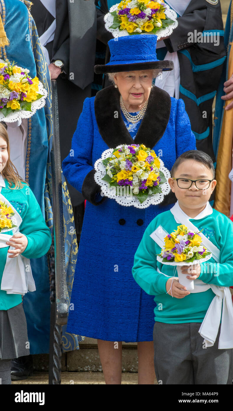 29 mars 2018 Grande-Bretagne Royaume-uni Windsor's Queen Elizabeth assiste à la Royal Service Saint à la Chapelle St George dans le parc du château de Windsor. Jeudi Saint est le jour saint chrétien qui tombe sur le jeudi avant Pâques. Il commémore la Cène et saint de Jésus Christ avec les Apôtres. Banque D'Images
