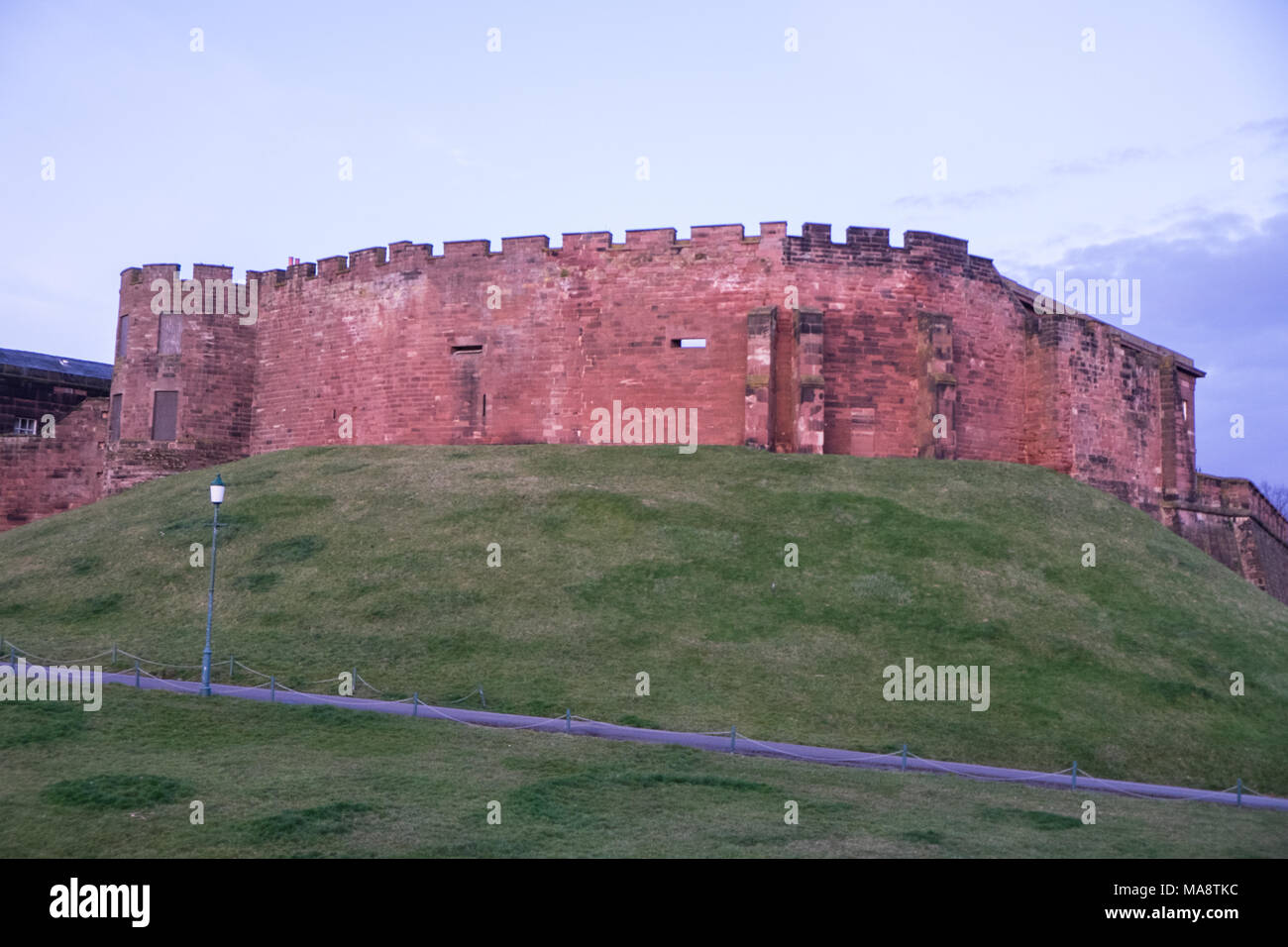 Château de Chester,vu depuis, Roman, remparts,le coucher du soleil,Chester Cheshire,Angleterre,,UK,Royaume-Uni, Banque D'Images