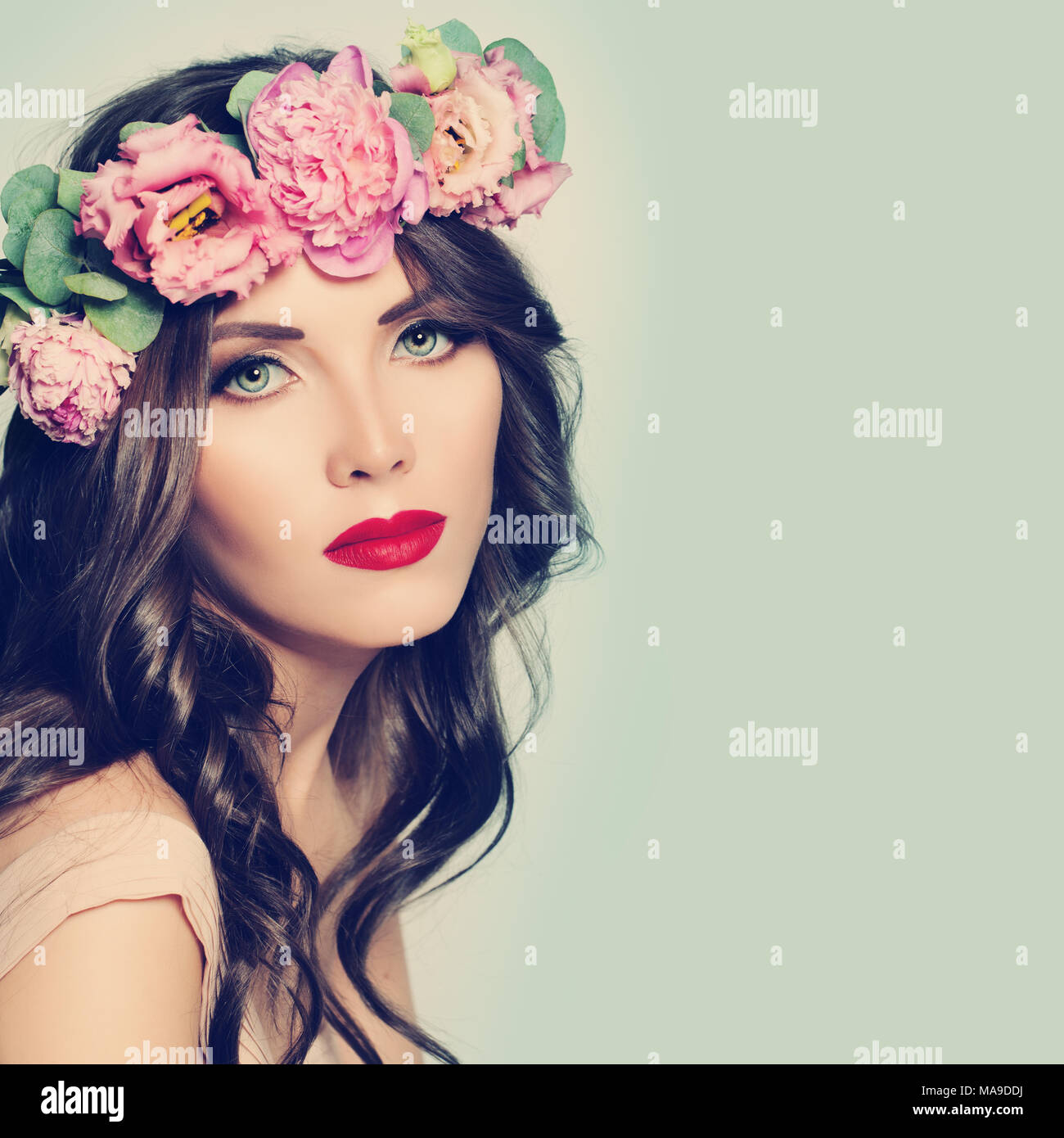 Spa beauté. Femme. La santé des cheveux et de la peau. Maquillage naturel Banque D'Images