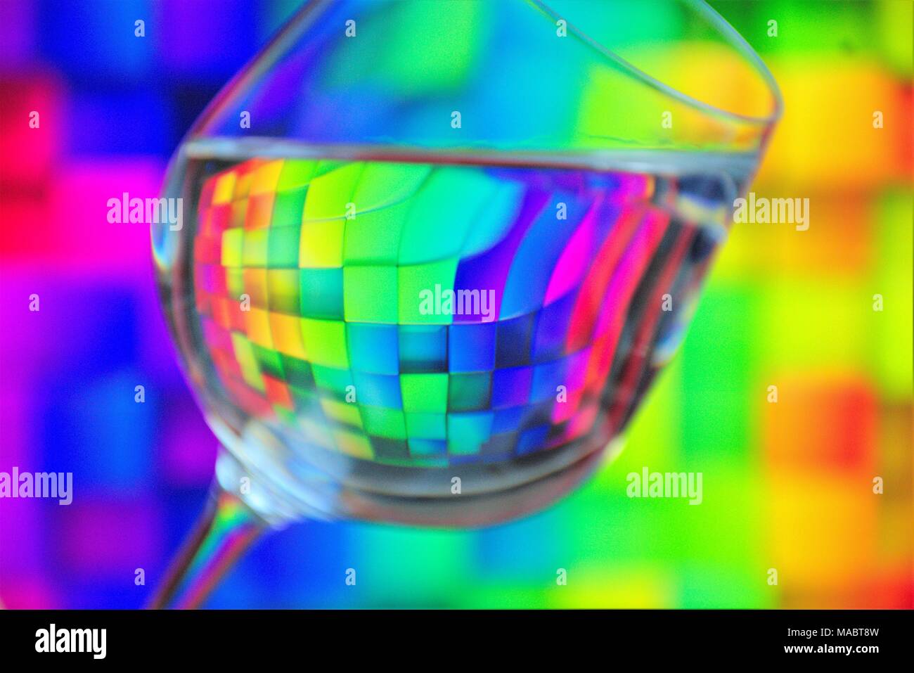 L'eau dans un verre Banque D'Images