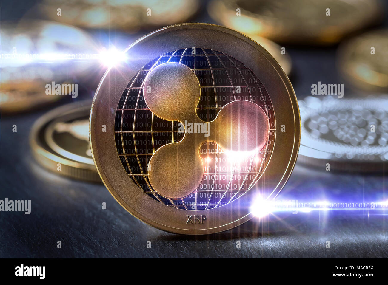 Pièce d'ondulation des feux de couleur sombre de la composition numérique Banque D'Images