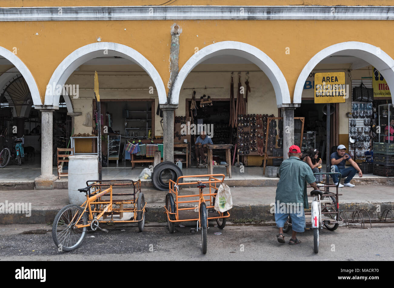 Façade du principal marché, marché municipal à Valladolid au Mexique Banque D'Images