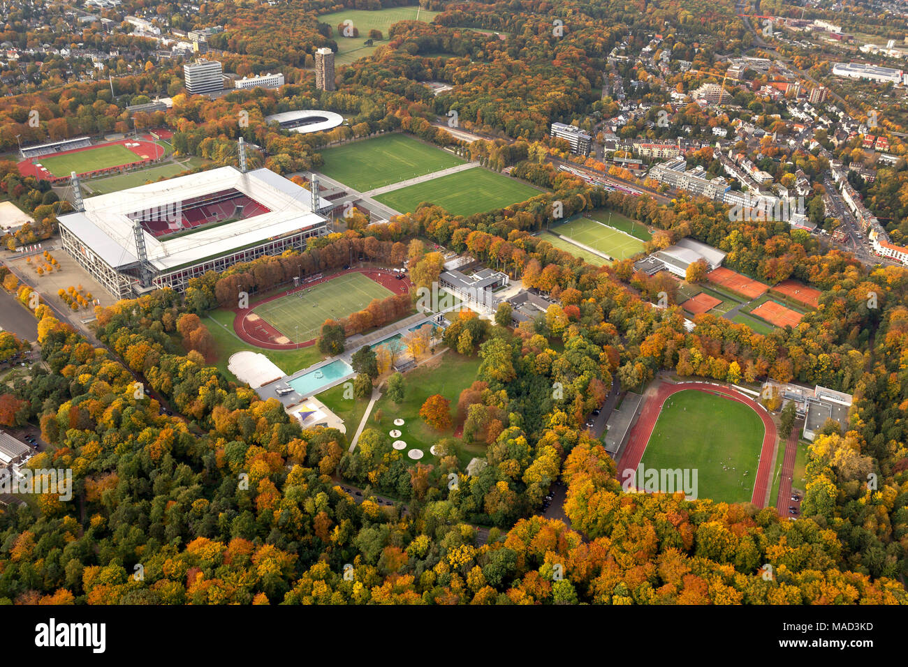 Vue aérienne, Territoriaux de l'Énergie, stade 1.FC Koeln, Rhein Energie Stadium, 2.Bundesliga, Cologne, Rhénanie, Hesse, Allemagne, Europe, Banque D'Images