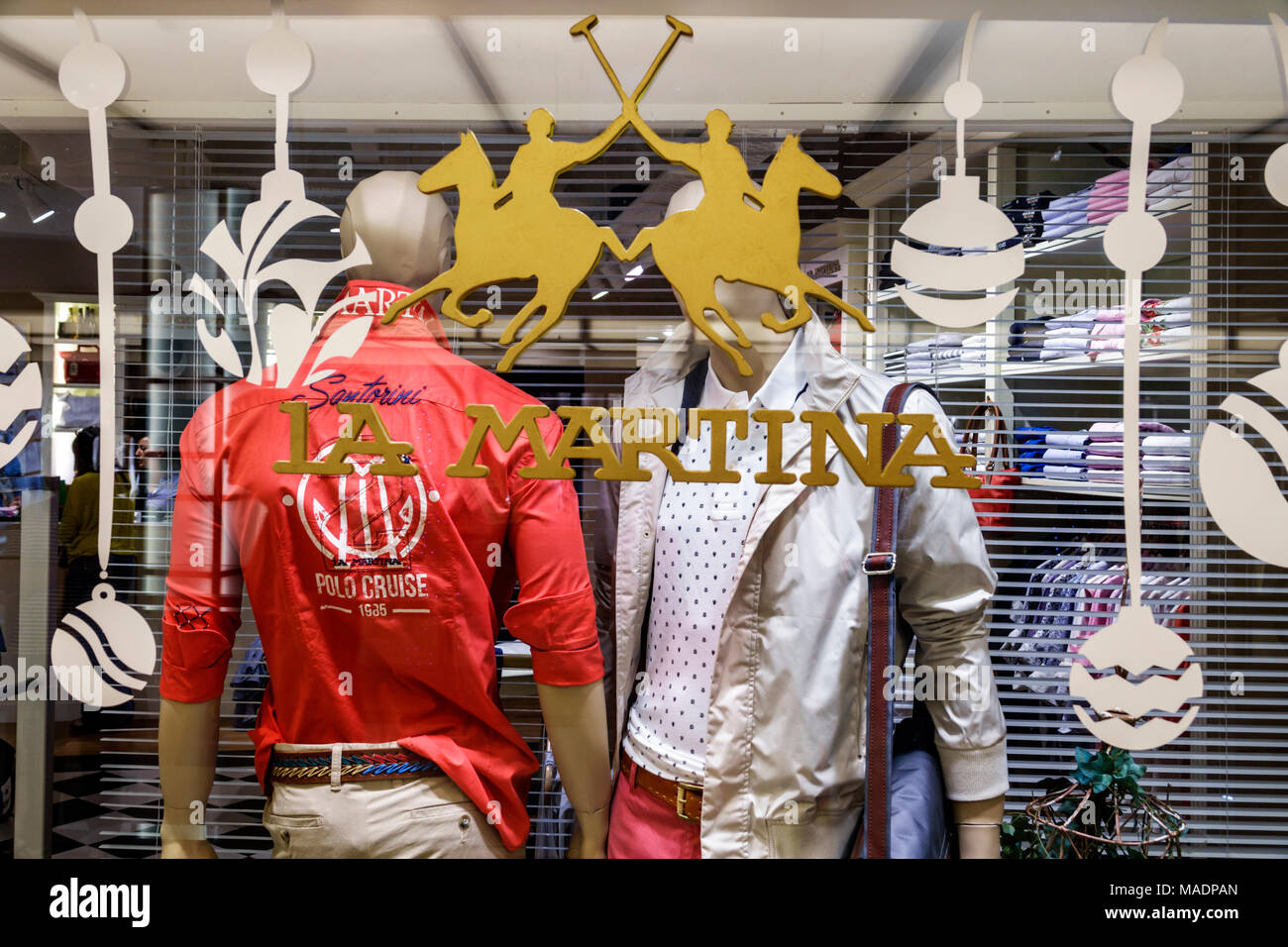 Buenos Aires Argentina,Recoleta Mall,la Martina,articles de sport,habillement,marque de designer,magasin,vitrine,mannequin,les visiteurs voyagent tour t Banque D'Images