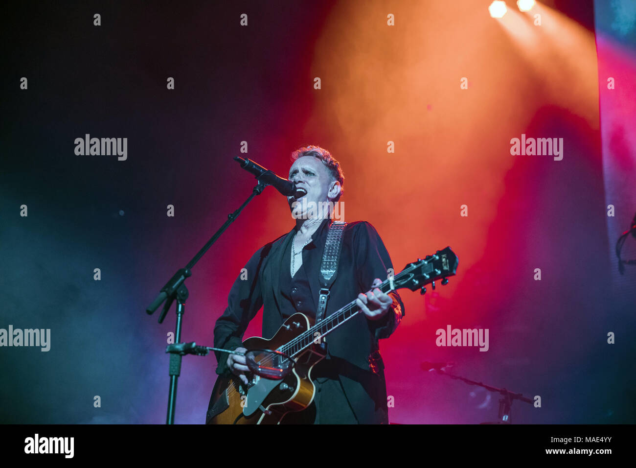 8 octobre 2017 - MARTIN GORE de DEPECHE MODE effectue au cours de l'Esprit Mondial d' au SAP Center de San Jose, Californie Crédit : Greg Chow/ZUMA/Alamy Fil Live News Banque D'Images