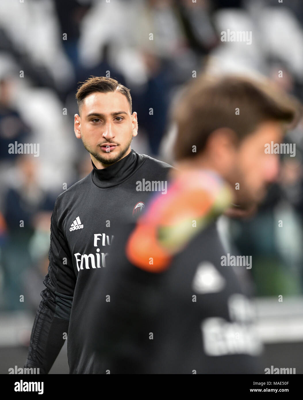 Salutations distinguées Gianluigi (AC Milan), au cours de la série d'un match de football entre la Juventus vs AC Milan au Stade Allianz le 31 mars 2018 à Turin, Italie. Crédit : Antonio Polia/Alamy Live News Banque D'Images