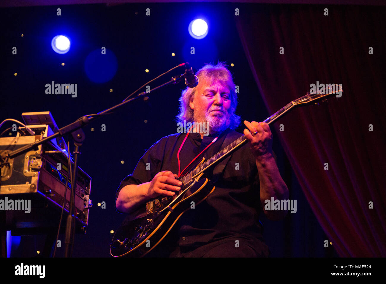 Nantwich, Cheshire, Royaume-Uni. 31 mars, 2018. Le Climax Blues Band en concert à la salle municipale de Nantwich pendant le 22ème Nantwich Jazz, Blues et de la musique. Crédit : Simon Newbury/Alamy Live News Banque D'Images