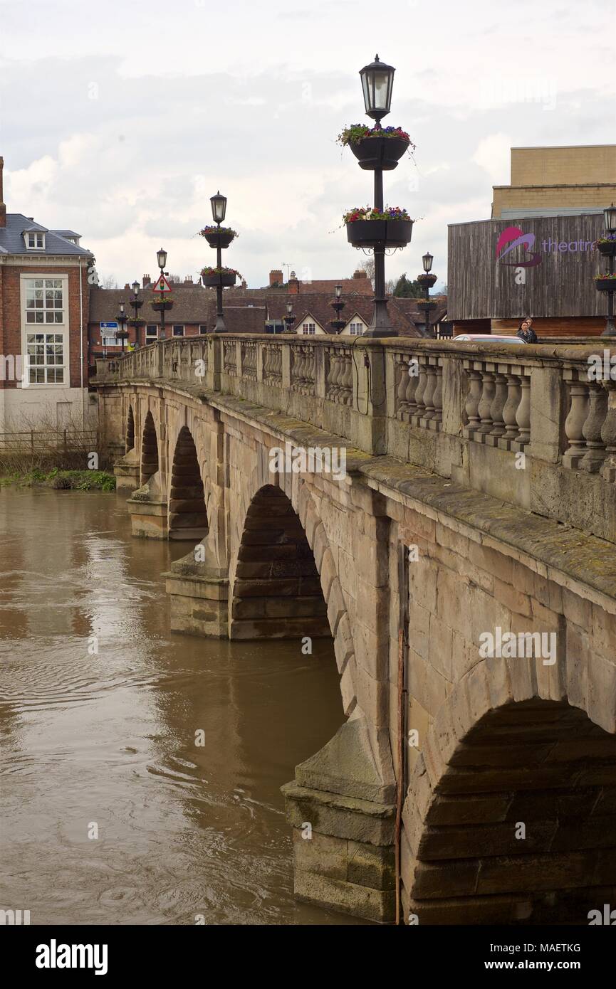 Welsh Bridge à Shrewsbury, Shropshire, Angleterre montrant des éléments historiques et la maçonnerie Banque D'Images