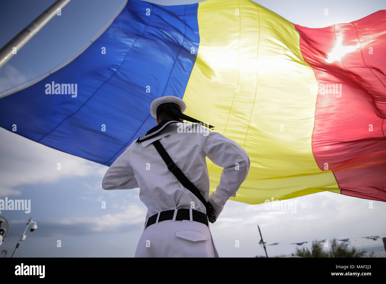 Un marin militaire roumaine prend part aux cérémonies au cours de la Journée de la marine roumaine Banque D'Images