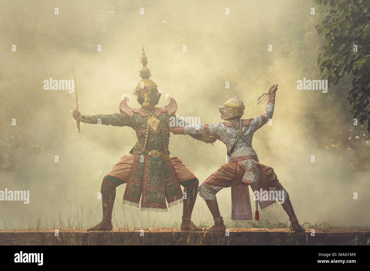 Khon, des spectacles de pantomime de la Thaïlande d'action, une sorte de drame, Singe Hanuman Thai combats avec PE-sa-kan au géant, l'exécution d'un temple d'Ayutthaya Banque D'Images