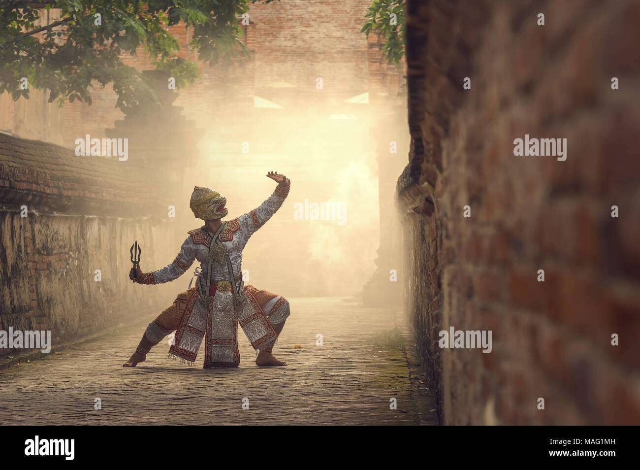 Khon, des spectacles de pantomime de la Thaïlande d'action, une sorte de Singe Hanuman Thai fiction, effectuer une action au temple d'Ayutthaya, performing action concept, w Banque D'Images