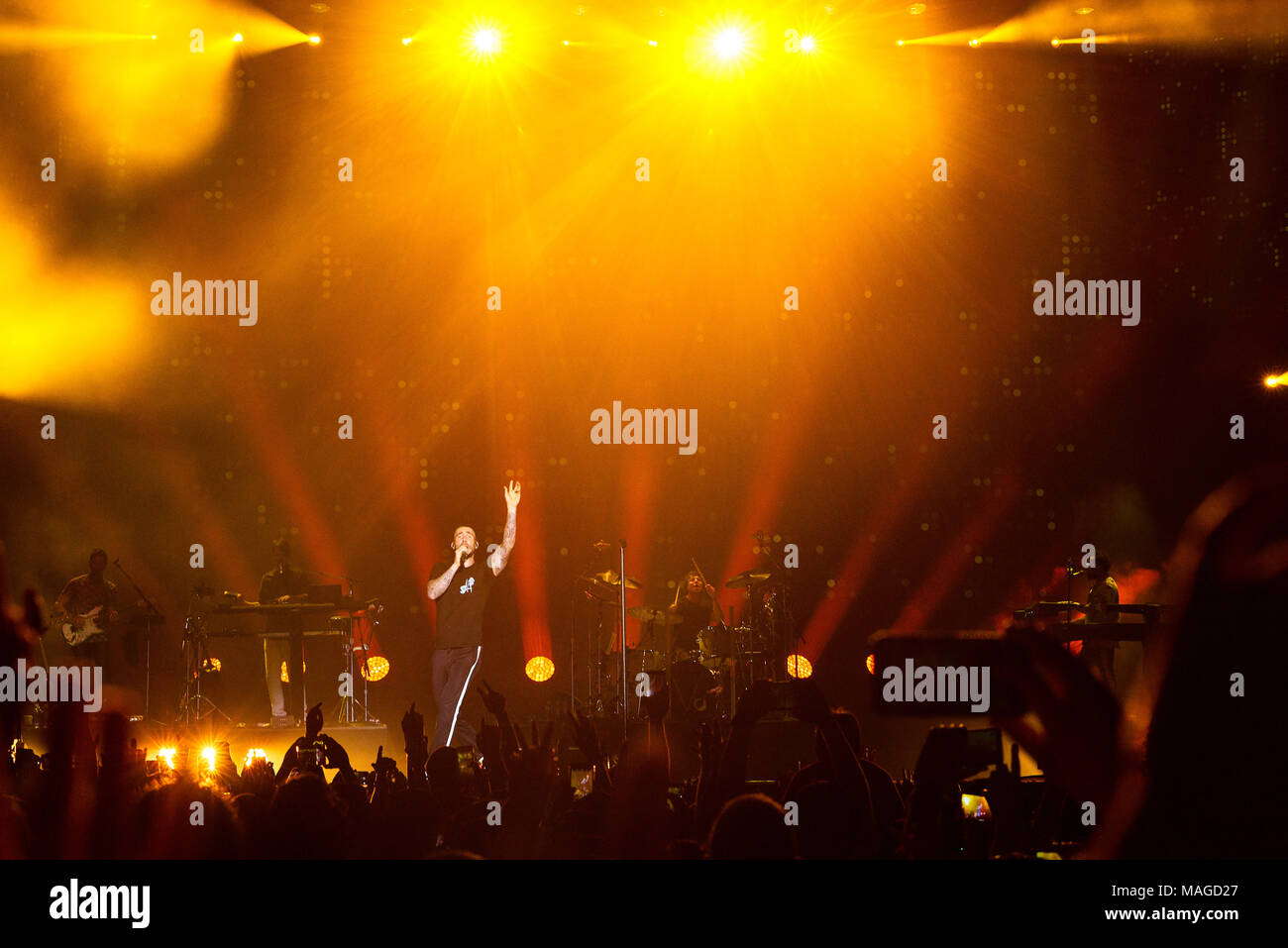 San Antonio, TX, USA. 1er avril 2018, Maroon 5 joue un concert au Festival de Musique de la finale quatre de NCAA à San Antonio, USA Crédit : Jon-Paul Jones/Alamy Live News Banque D'Images