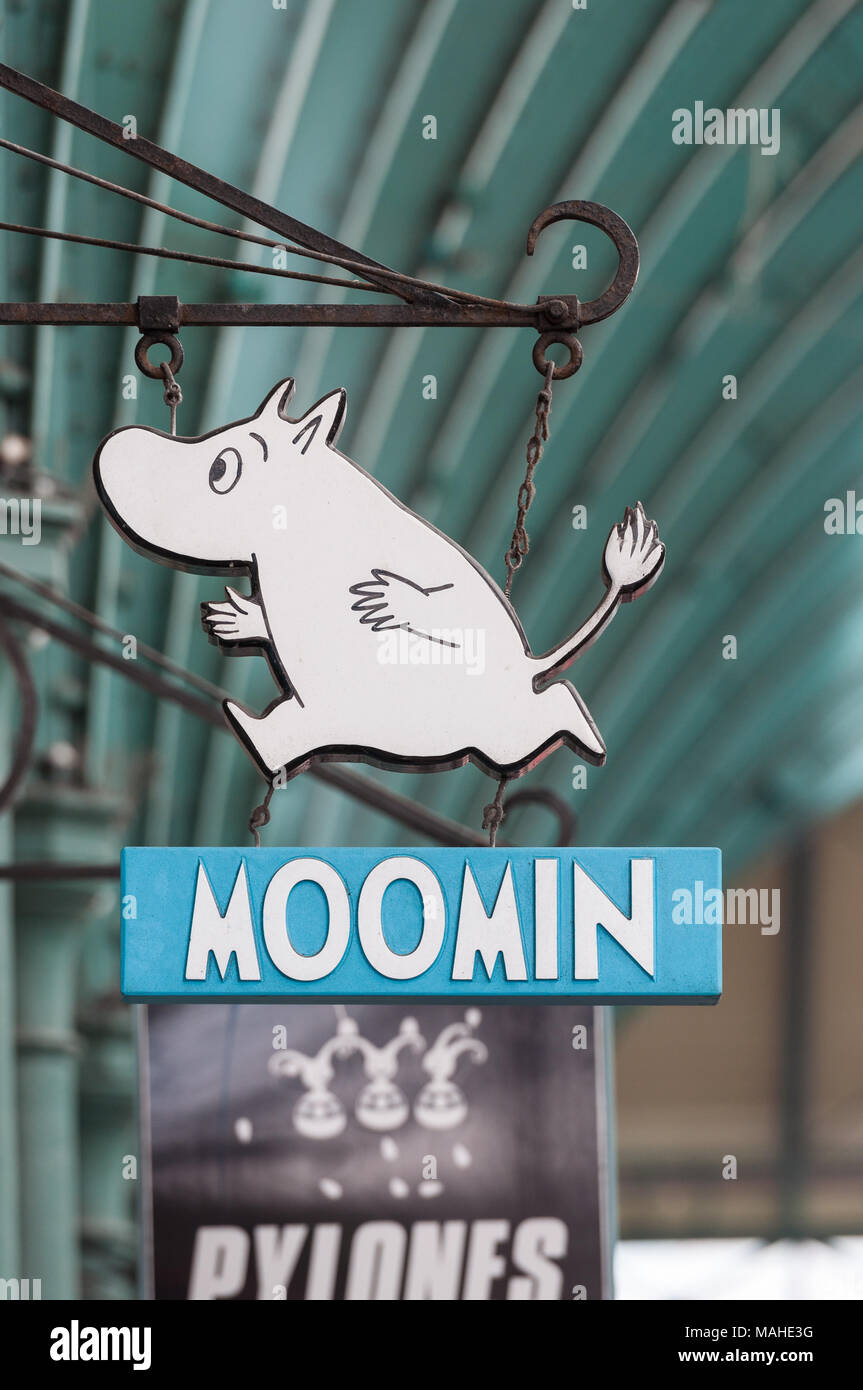 Au-dessus de la boutique sign Moomin Moomin shop dans marché couvert de Covent Garden, London, England, UK Banque D'Images