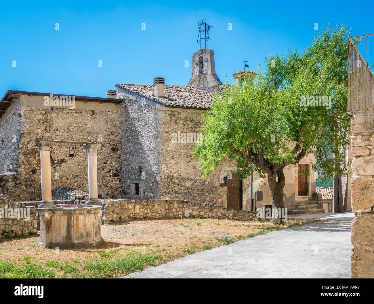 Navelli, village de la province de L'Aquila, dans les Abruzzes en Italie. Banque D'Images